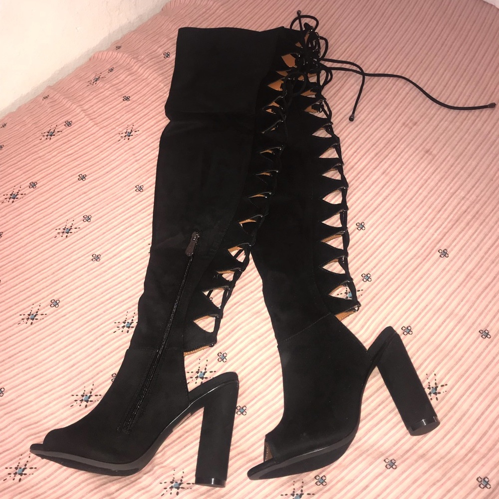 Cape Robbin Connie-40